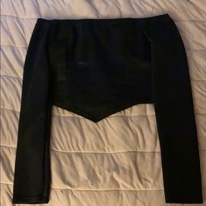 PRETTY LITTLE THING OFF THE SHOULDER TOP